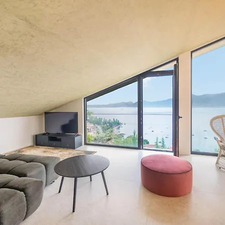 Apartmentsgarda - Torri Elegance Διαμέρισμα Torri Del Benaco